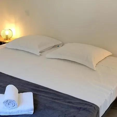 Rossa 6 Pers Dans Avec Piscine Chauffee Privee * Lecci