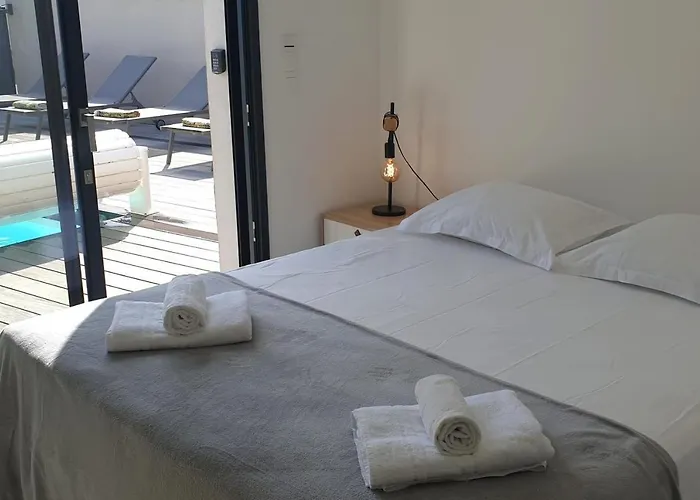 Vila Rossa 6 Pers Dans Avec Piscine Chauffee Privee Lecci